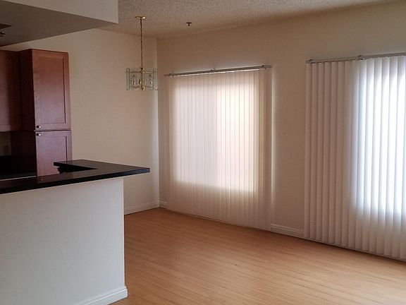 2nd image of 22711 Del Valle St APT 201