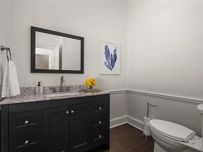 1260 Heards Ferry Rd — Photo 29
