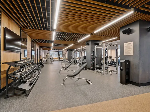 662 Pacific Street image 17 of 31