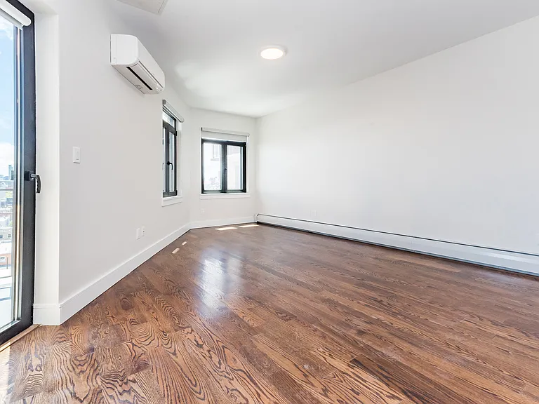 21-12 Newtown Ave #4RR — Photo 5