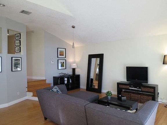5th image of 6126 Crestwood Way