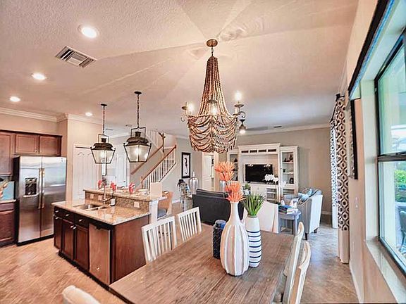 4th image of 11633 Onyx Cir