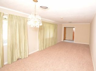 1160 Meloan Dr, Jackson, MS 39209