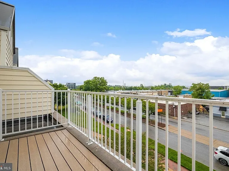 146 Christina Landing Dr — Photo 14