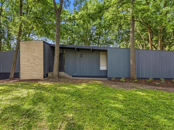 401 E George Huff Dr, Urbana, IL 61801