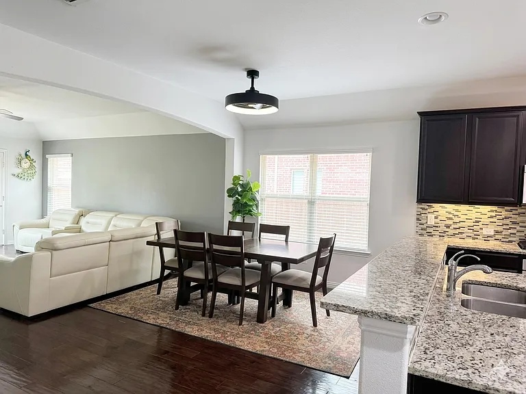 2639 Calmwood Dr — Photo 8