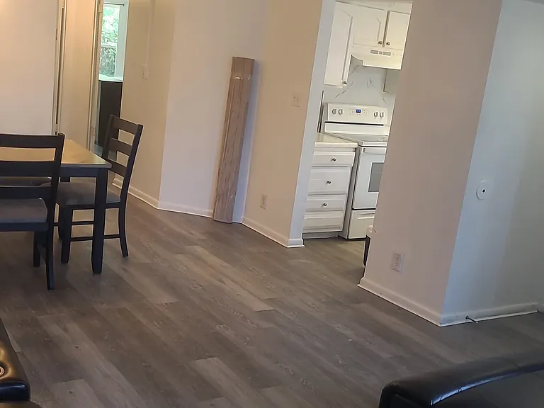 2424 Lemon Tree Ln #2-D — Photo 8
