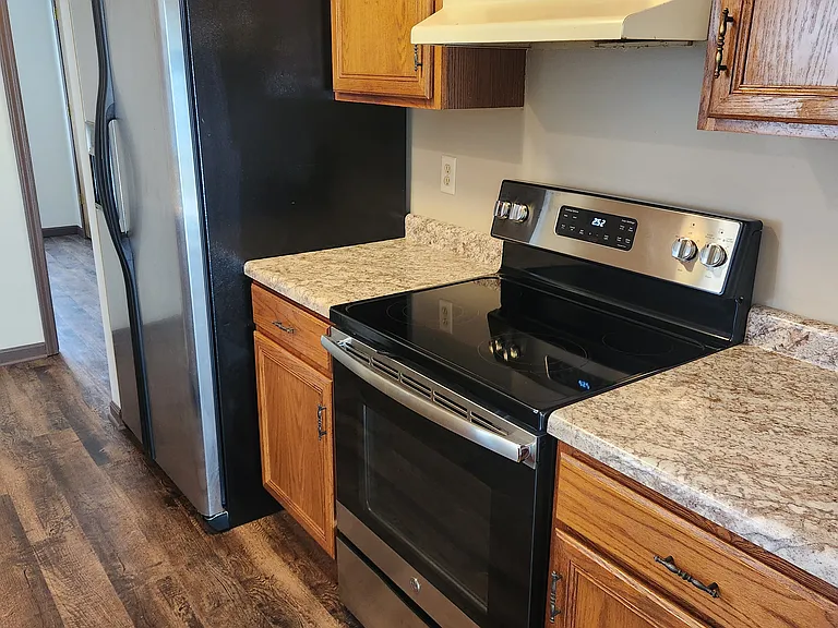1710 Olympic Blvd — Photo 10