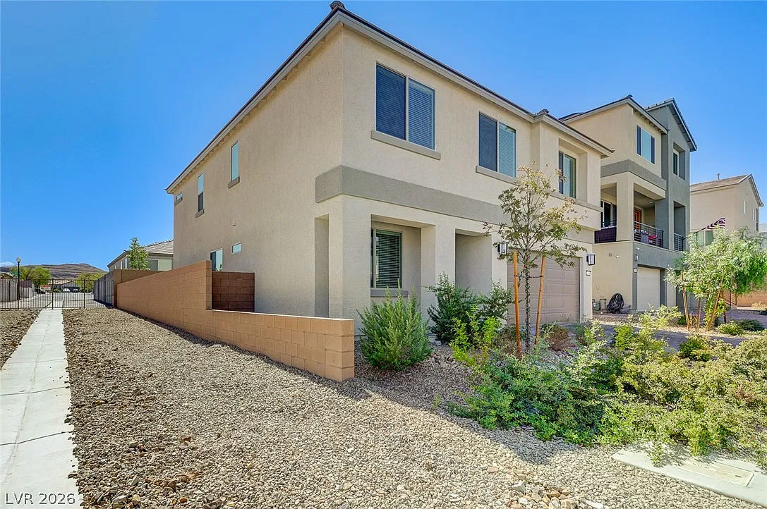 5 bed, 3.5 bath, 3060 sqft, $3,200 — Photo 4