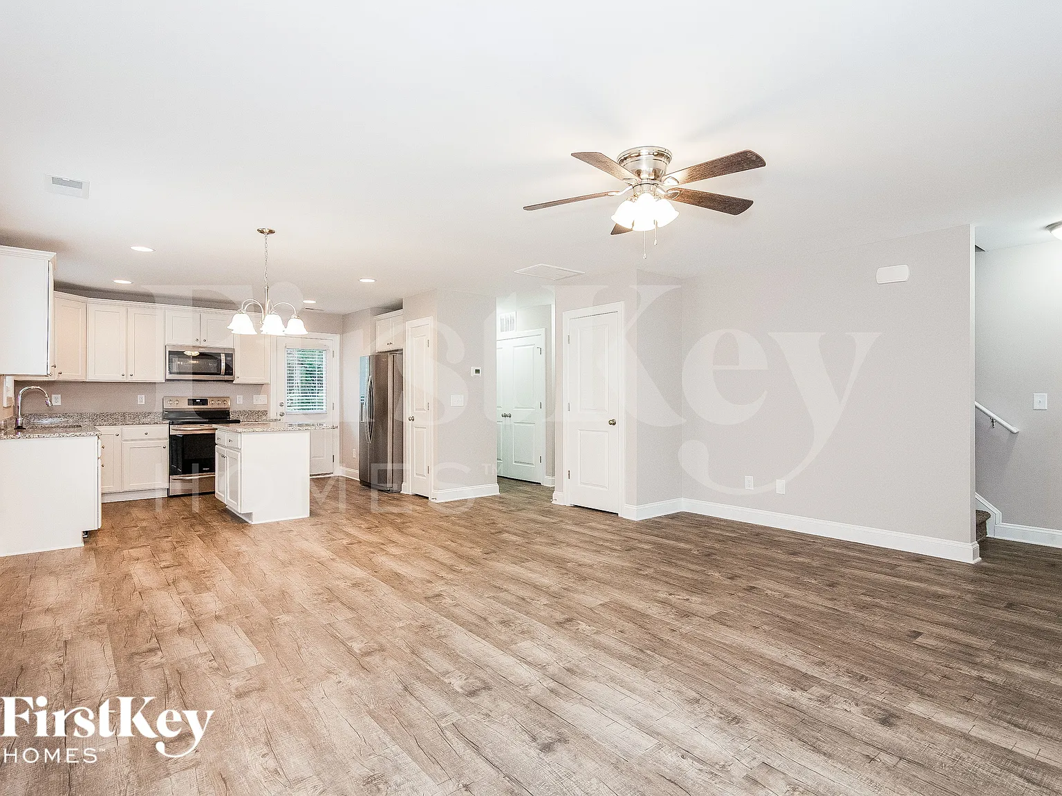 3 bed, 2.5 bath, 1340 sqft, $2,070 — Photo 4