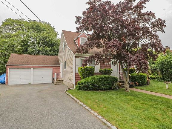 3rd image of 60 Carman Blvd