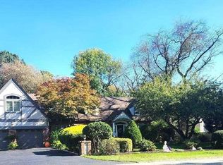 806 Highland Ave, Paramus, NJ 07652