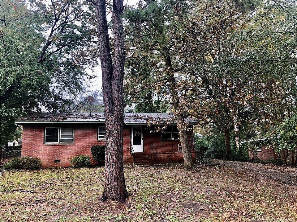 1st image of 1182 Essex Pl