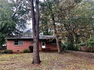 1182 Essex Pl, Fayetteville, NC 28301