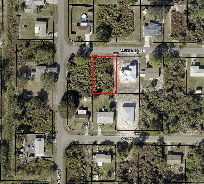 1st image of 1610 Tibbets St SE