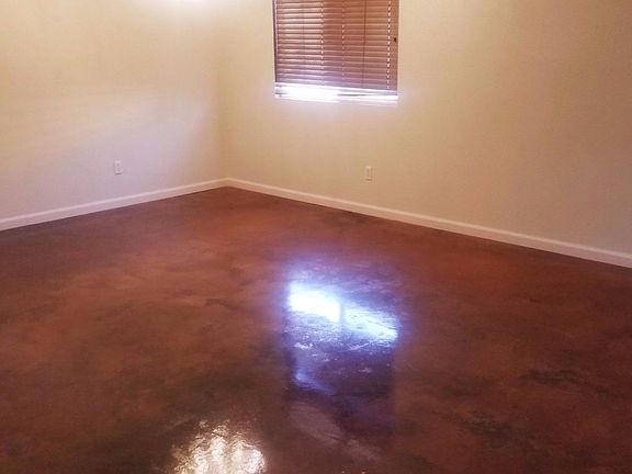 3rd image of 85542 Avenida Crystal