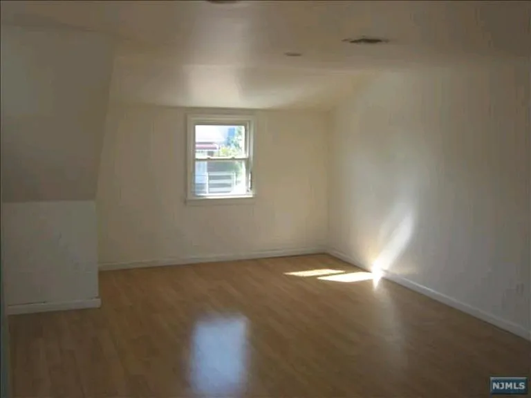 174 Holt St #2 — Photo 9