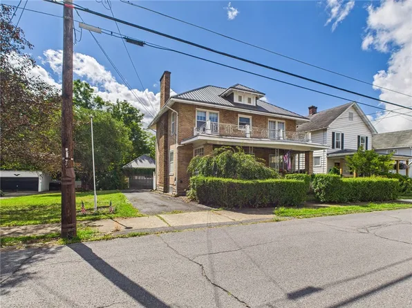 22 Williams St, Bradford, PA 16701