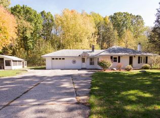 2926 Pettis Ave NE, Ada, MI 49301