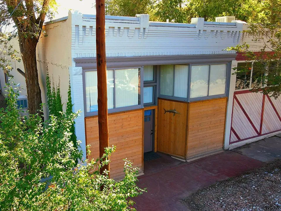 549 W Main St #2