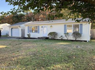 24 Maplewood Dr, Brick, NJ 08723