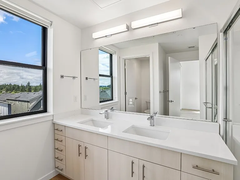 Brand-new 3-Bed, 2-Bath luxury single-level apartment! Bright, open-concept living with modern fi... — Photo 32
