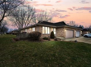 801 Eagle Creek Rd, Elwood, IL 60421