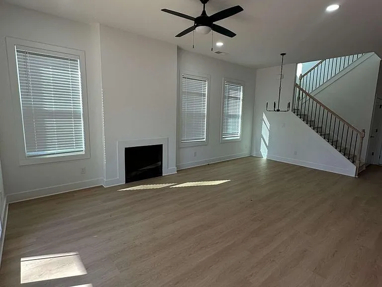 1239 Plaza Ave SW — Photo 8