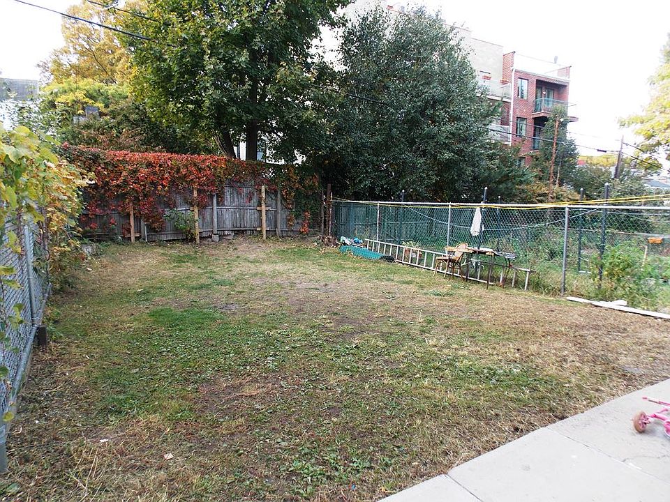 2nd image of 336 22nd St