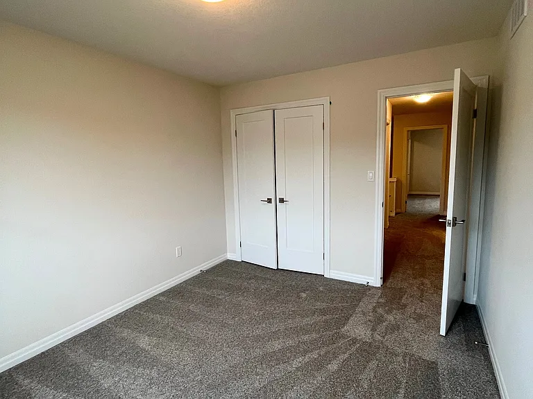 224 Renaissance Dr — Photo 10