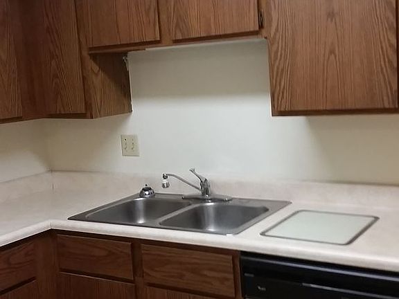5th image of 5202 25th Avenue Ct APT 3