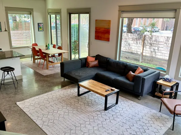 (undisclosed Address), Austin, TX 78702