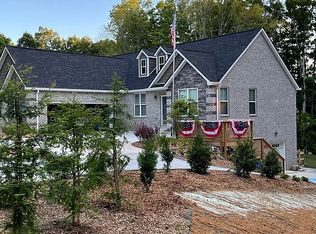 134 River Pointe Dr, Greeneville, TN 37743