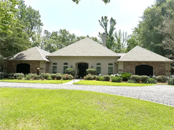 308 Black River Dr, Madisonville, LA 70447