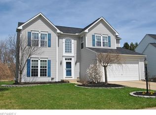 37642 Stoney Lake Dr, North Ridgeville, OH 44039