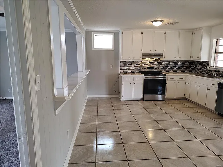 226 Radburn Way — Photo 10