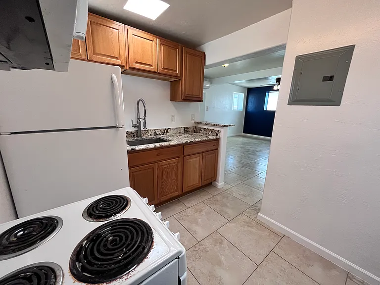 3713 S 7th Ave #A — Photo 10