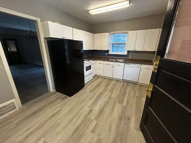1539 Lauderdale Ave — Photo 25
