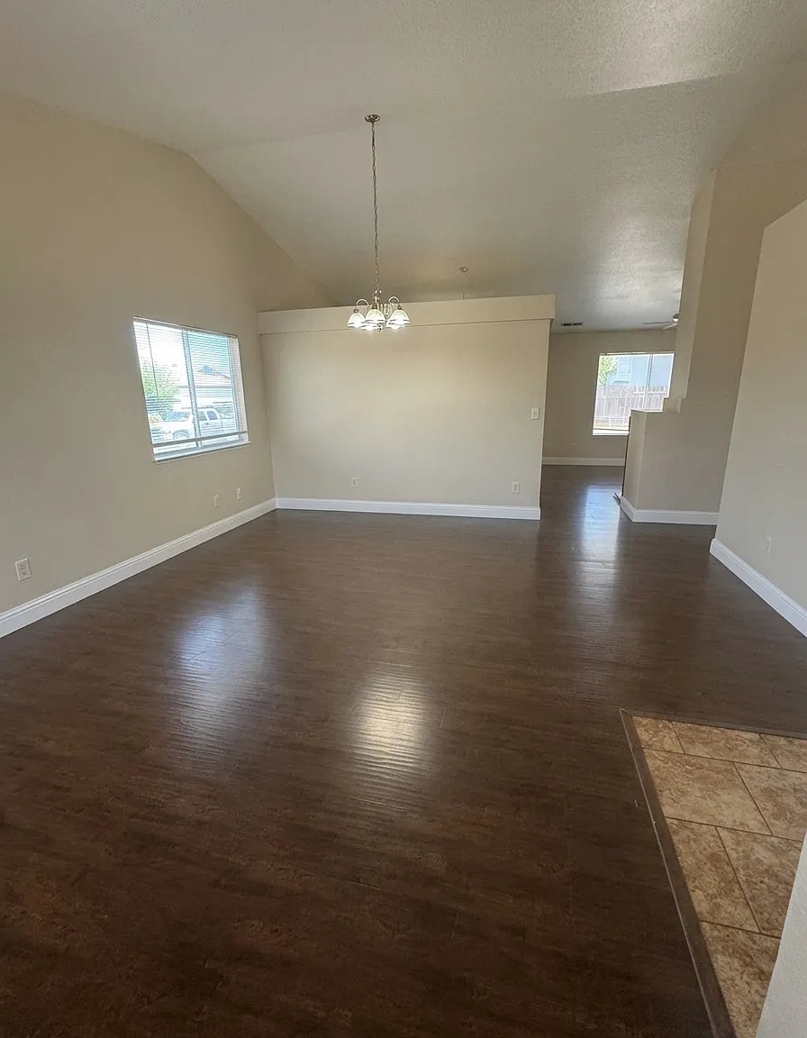 3 bed, 1353 sqft, $2,745 — Photo 1