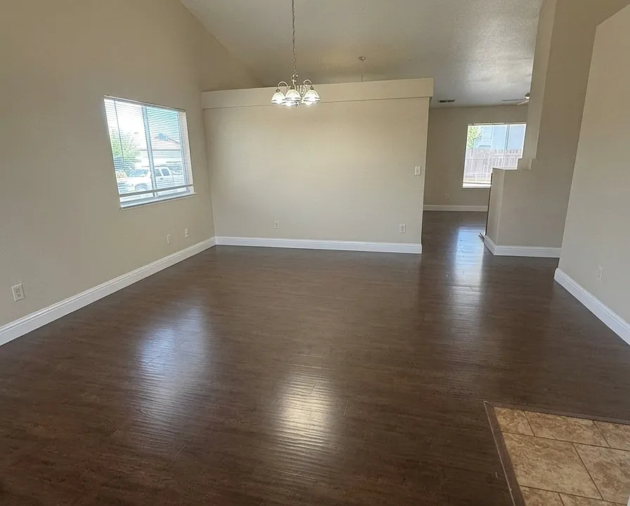 16200 5th St