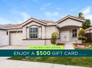 8013 NW 198th St, Hialeah, FL 33015