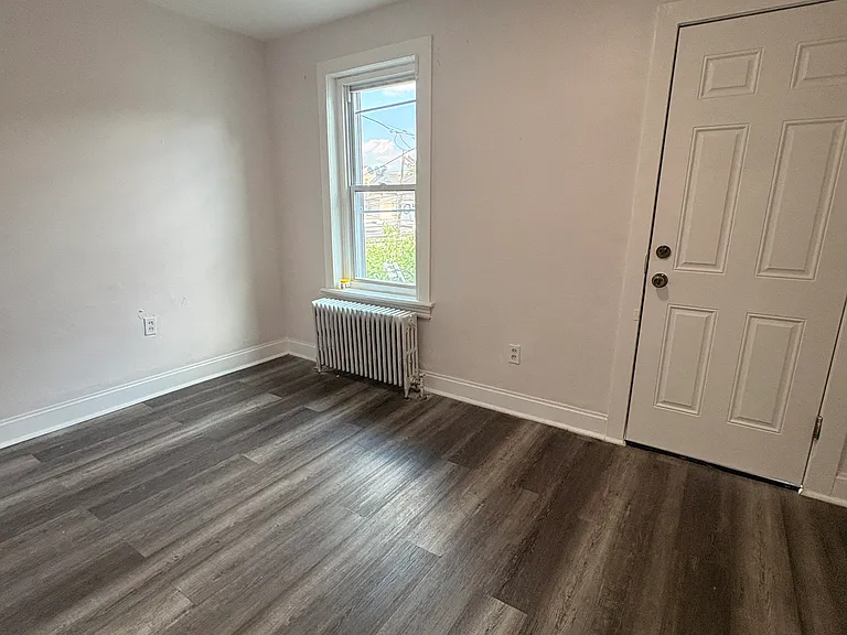 767 Roebling Ave — Photo 16
