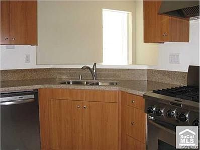 4th image of 234 E Jeanette Ln