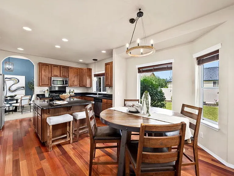 2547 W Blackberry Loop — Photo 11