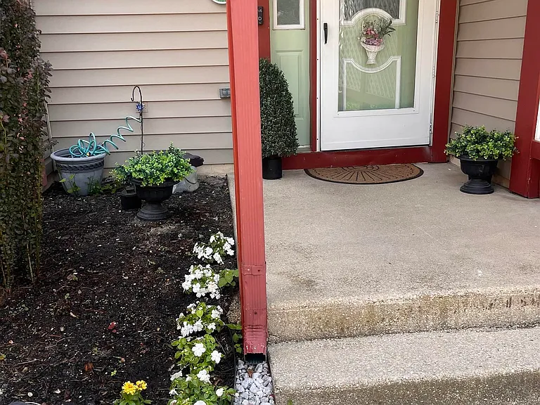 614 Lake Front — Photo 37