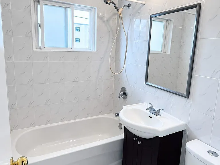 333 Gibb St #16 — Photo 6