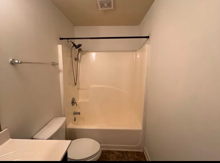 1592 Pressley Ln #3 — Photo 1