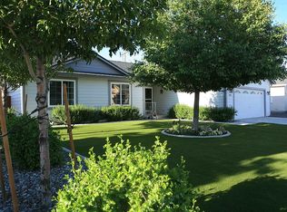 1002 Pepper Ln, Fernley, NV 89408