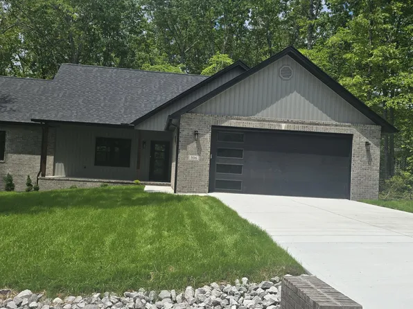 306 Beachwood Dr, Crossville, TN 38558