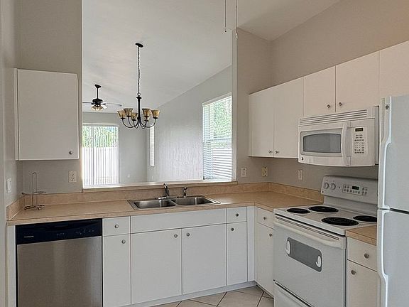 2nd image of 3636 Pine Oak Cir APT 108